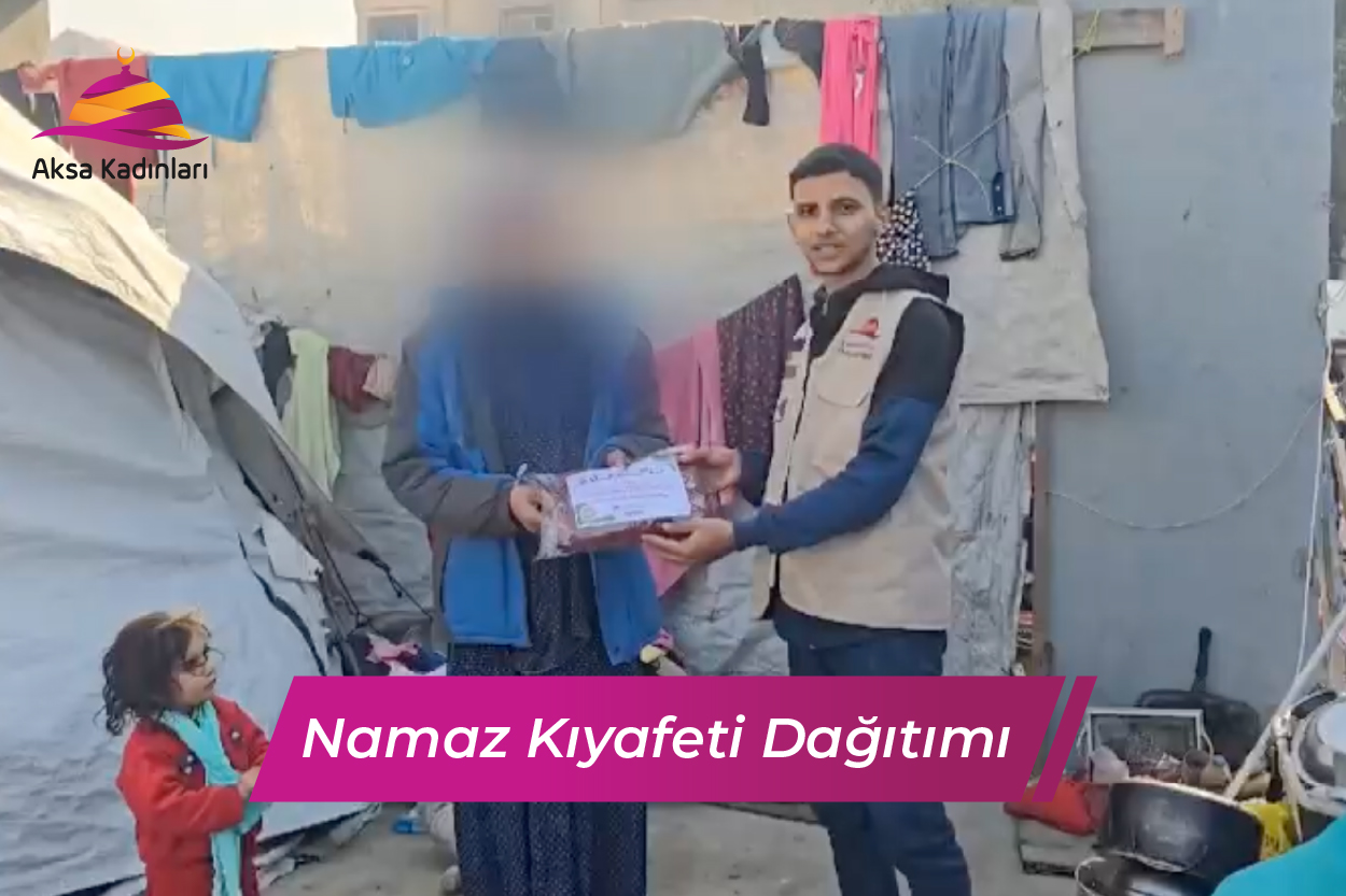 Namaz Kıyafeti Dağıtımı